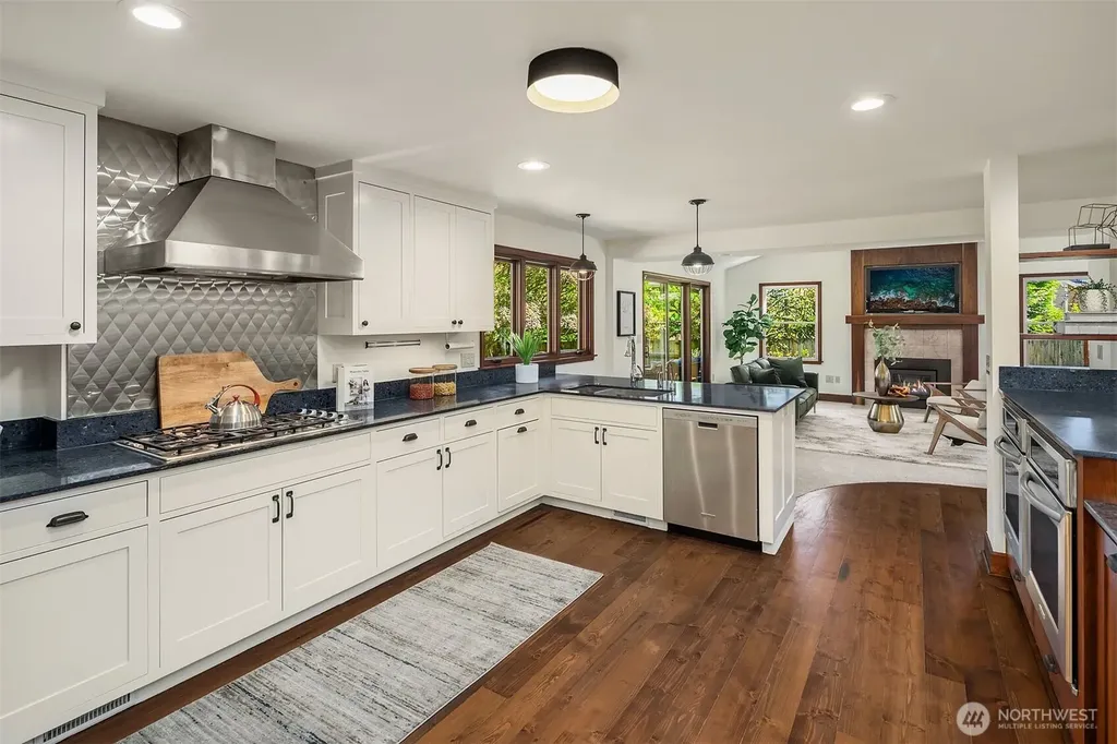 3050 126th Avenue NE Bellevue WA 98005