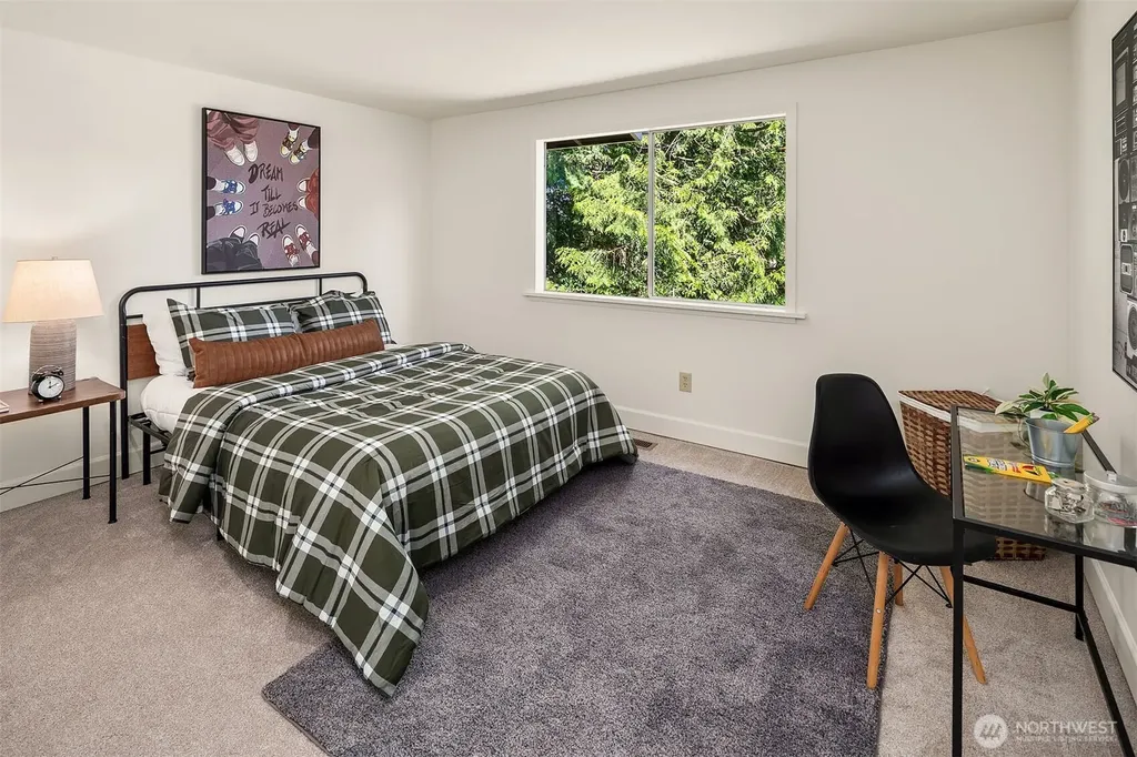 3050 126th Avenue NE Bellevue WA 98005