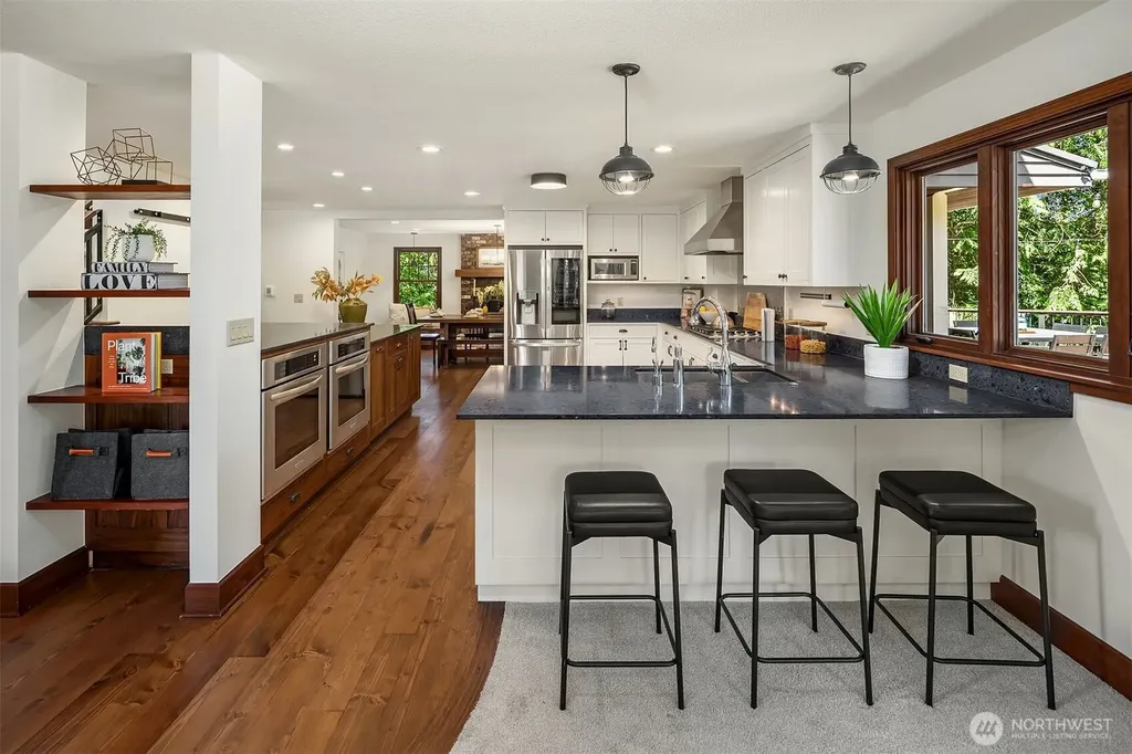 3050 126th Avenue NE Bellevue WA 98005
