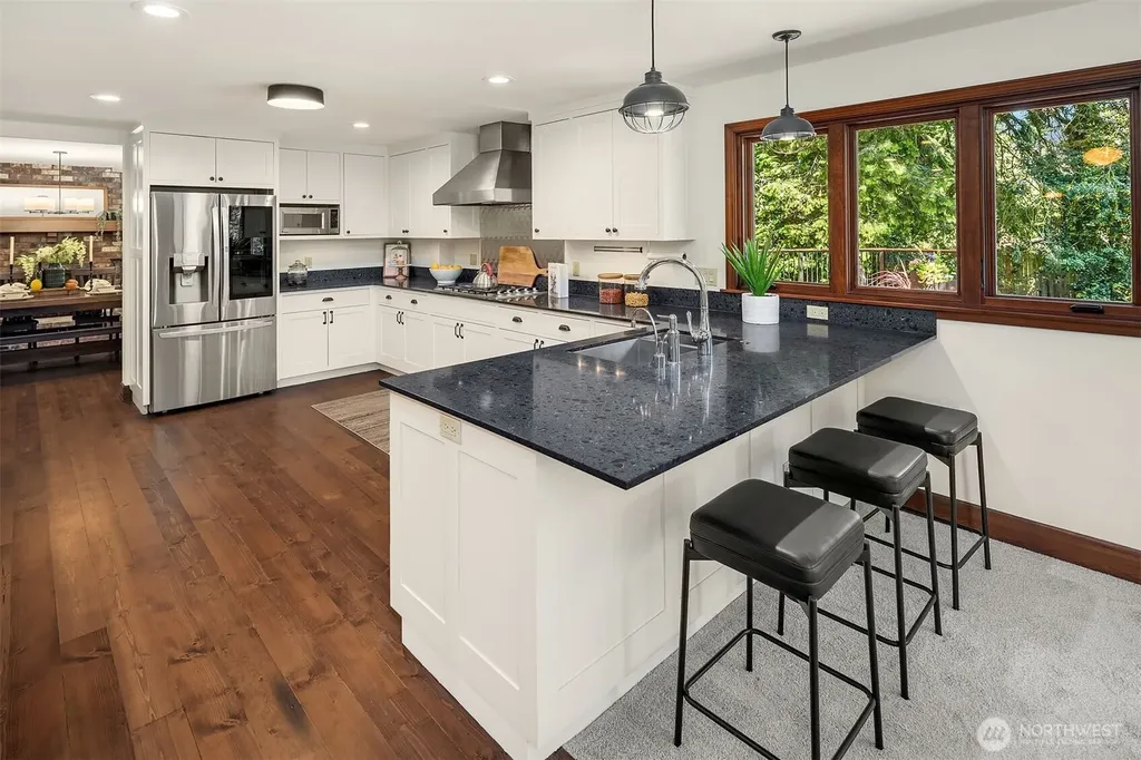 3050 126th Avenue NE Bellevue WA 98005