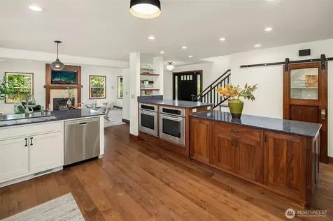 3050 126th Avenue NE Bellevue WA 98005