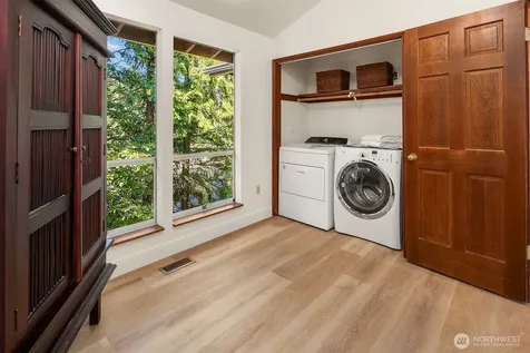 3050 126th Avenue NE Bellevue WA 98005