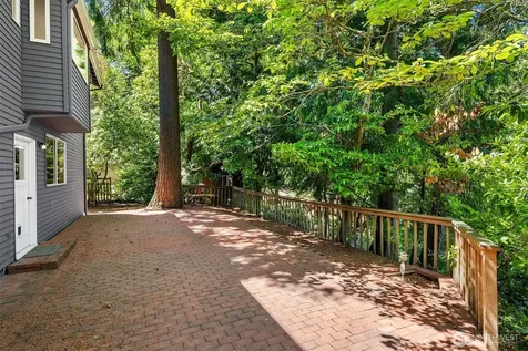 3050 126th Avenue NE Bellevue WA 98005