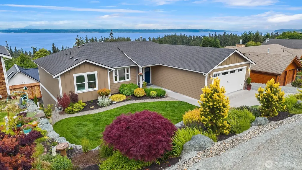 1037 Lightning Way Camano Island WA 98282