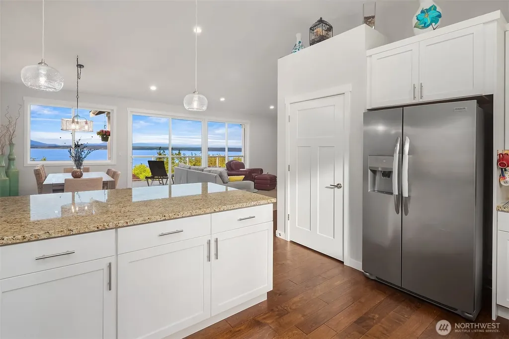 1037 Lightning Way Camano Island WA 98282