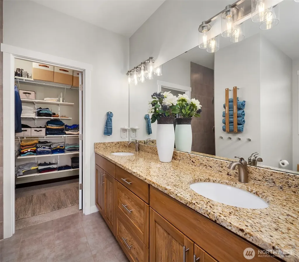 1037 Lightning Way Camano Island WA 98282