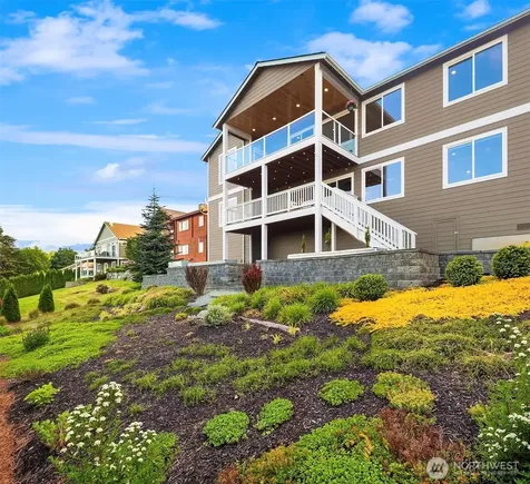 1037 Lightning Way Camano Island WA 98282