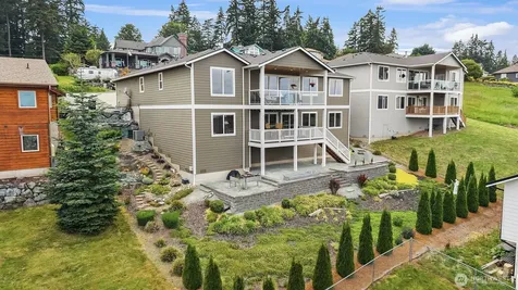 1037 Lightning Way Camano Island WA 98282