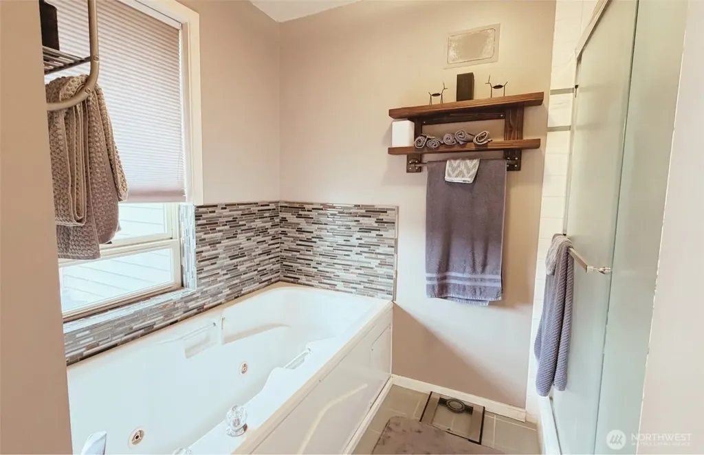18064 Mariposa Lane Mount Vernon WA 98274