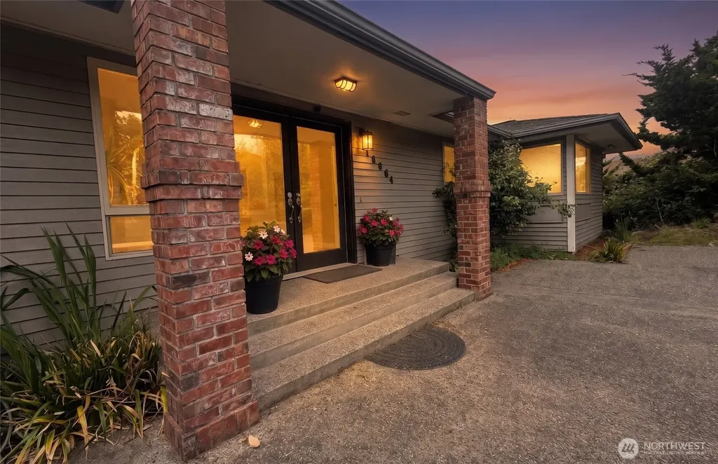 18064 Mariposa Lane Mount Vernon WA 98274