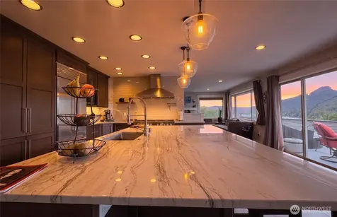 18064 Mariposa Lane Mount Vernon WA 98274