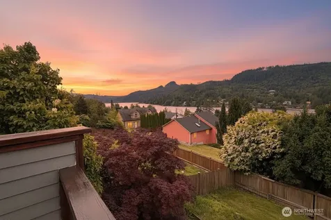 18064 Mariposa Lane Mount Vernon WA 98274