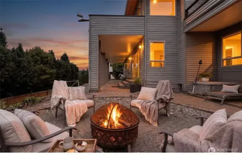 18064 Mariposa Lane Mount Vernon WA 98274