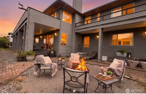 18064 Mariposa Lane Mount Vernon WA 98274