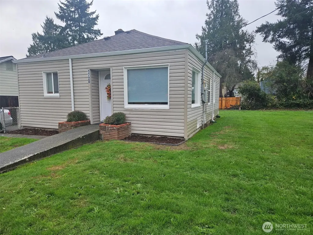 1720 Snyder Avenue Bremerton WA 98312