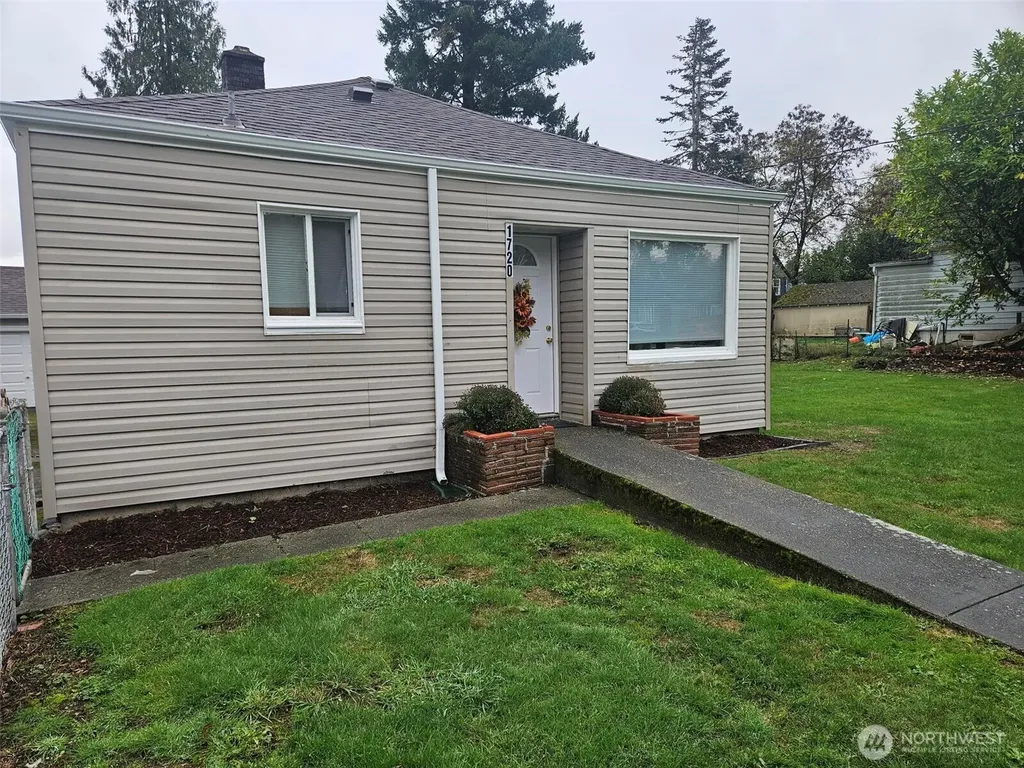1720 Snyder Avenue Bremerton WA 98312