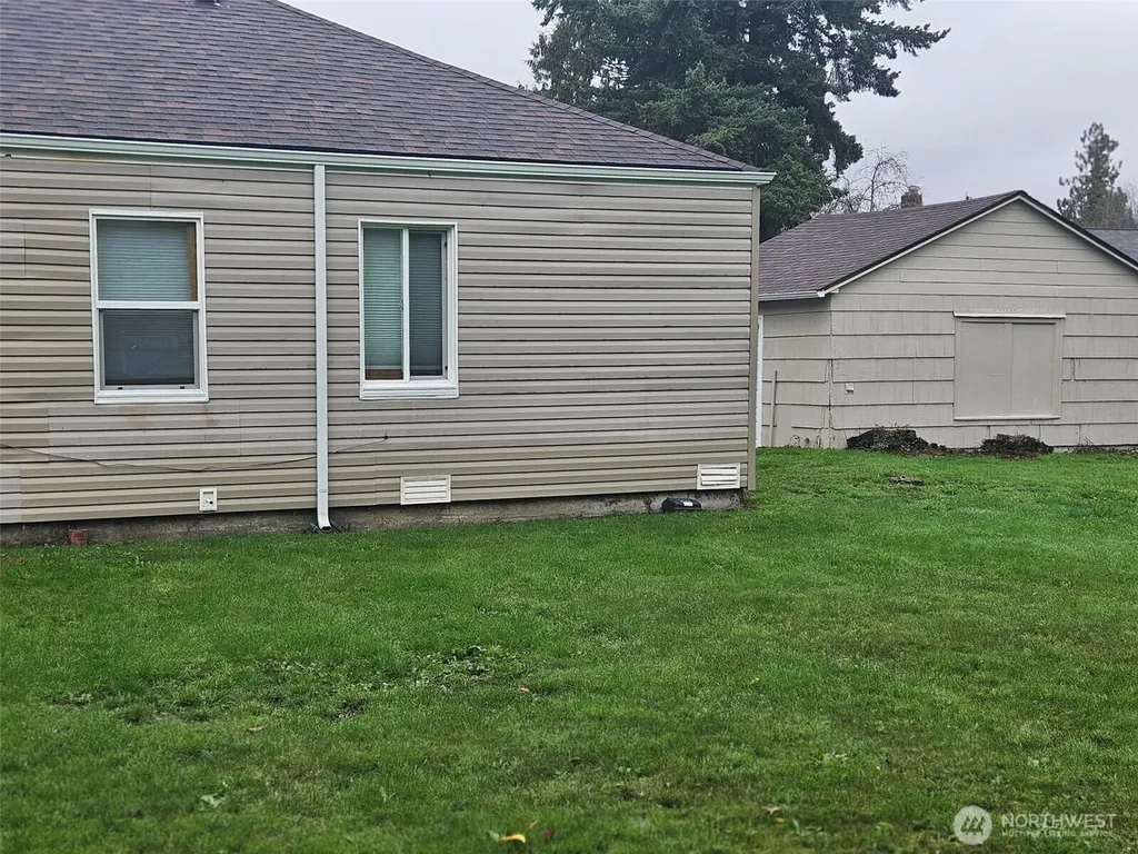 1720 Snyder Avenue Bremerton WA 98312