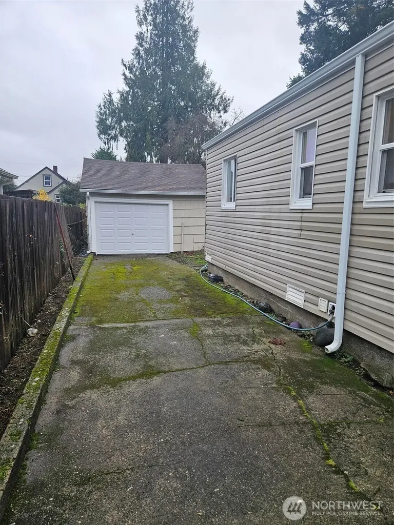 1720 Snyder Avenue Bremerton WA 98312