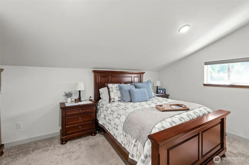 698 6th Avenue W Tenino WA 98589