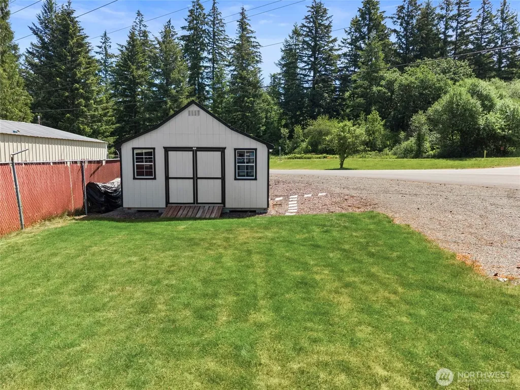 698 6th Avenue W Tenino WA 98589