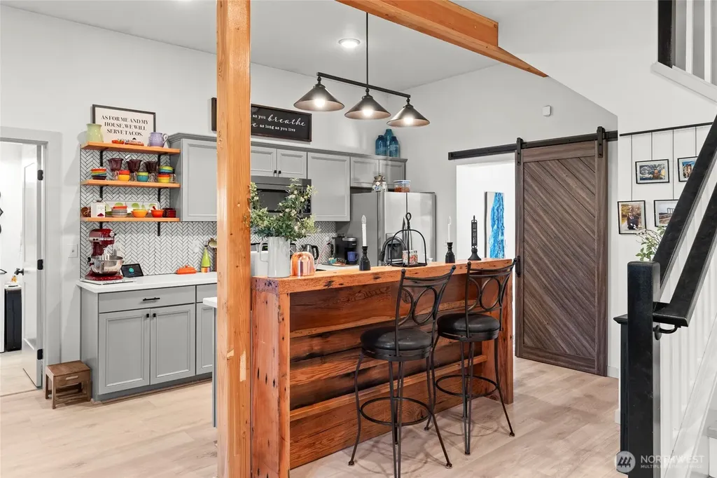698 6th Avenue W Tenino WA 98589