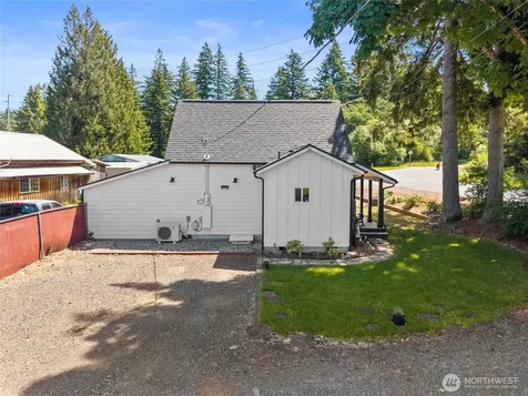 698 6th Avenue W Tenino WA 98589