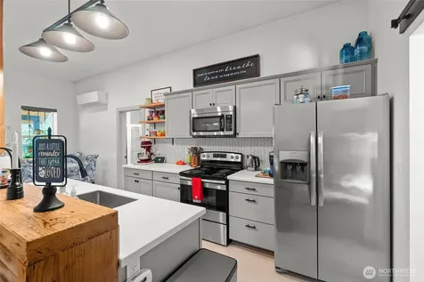 698 6th Avenue W Tenino WA 98589
