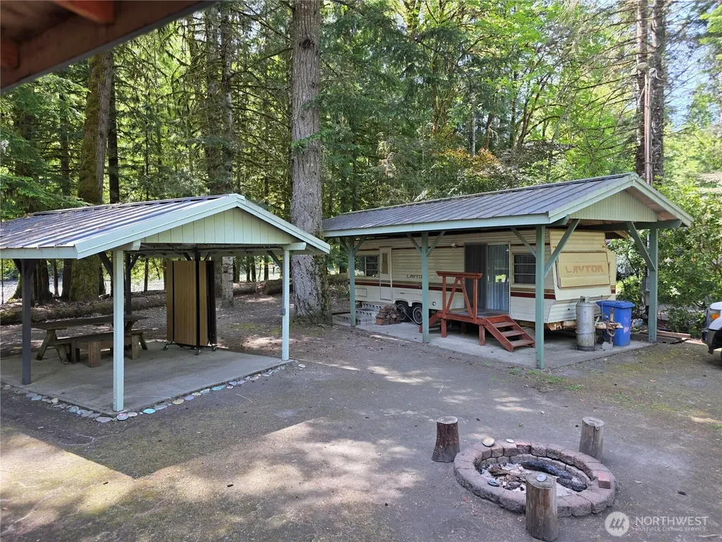 340 Appaloosa Drive Brinnon WA 98320
