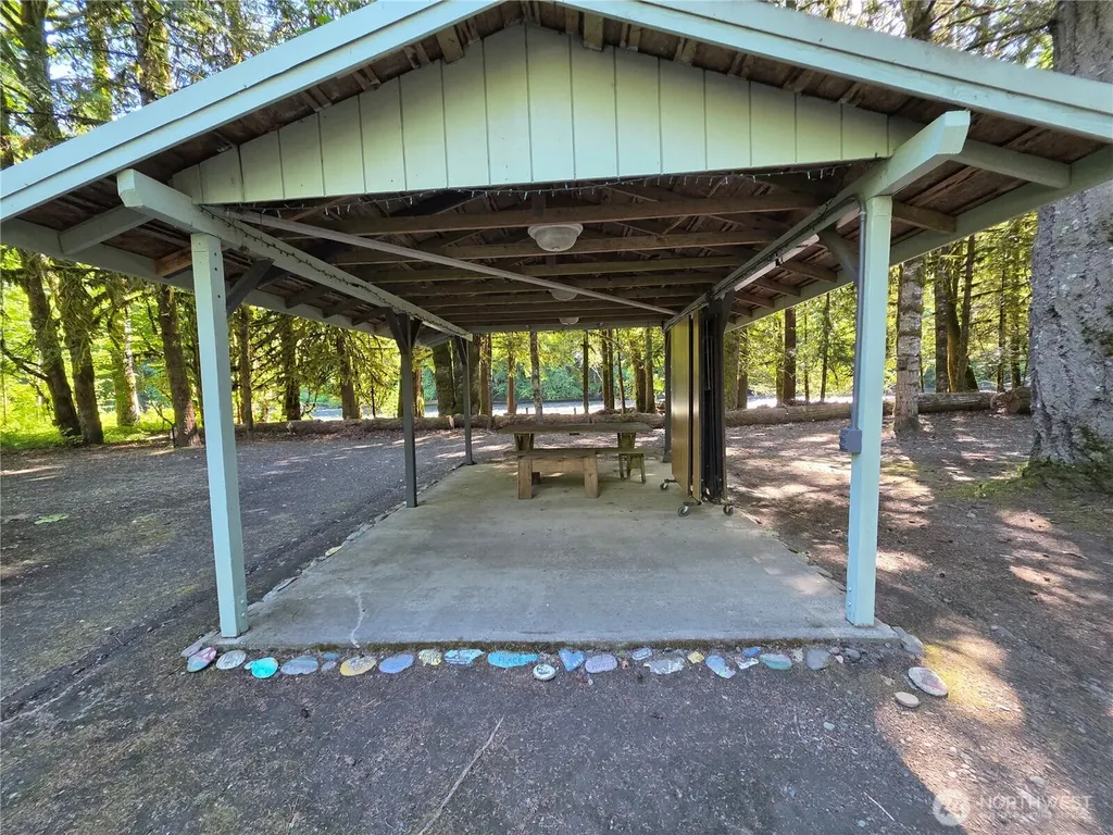 340 Appaloosa Drive Brinnon WA 98320
