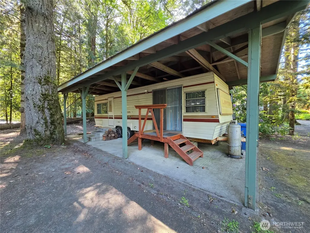 340 Appaloosa Drive Brinnon WA 98320
