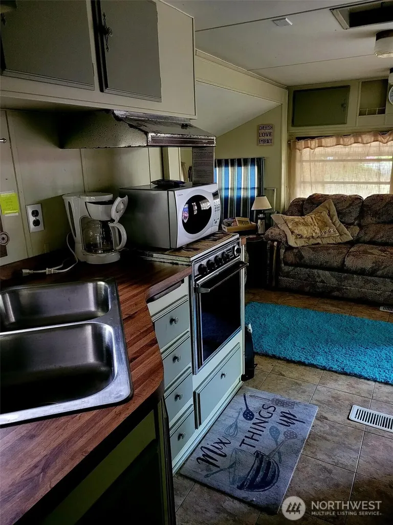 340 Appaloosa Drive Brinnon WA 98320