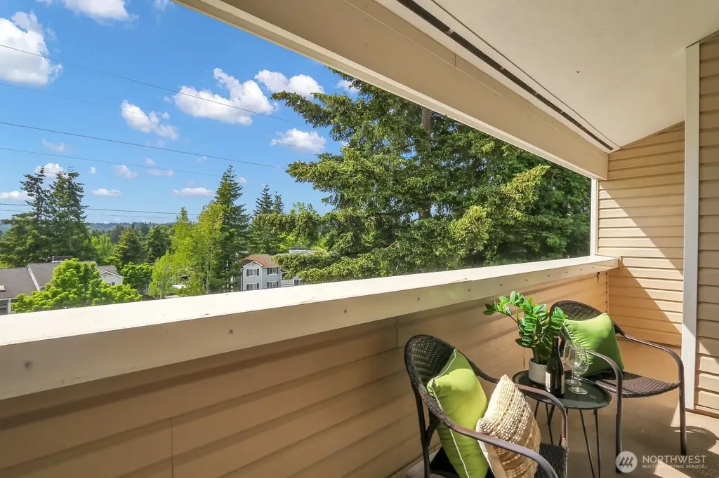 12415 NE 130th Court Kirkland WA 98034