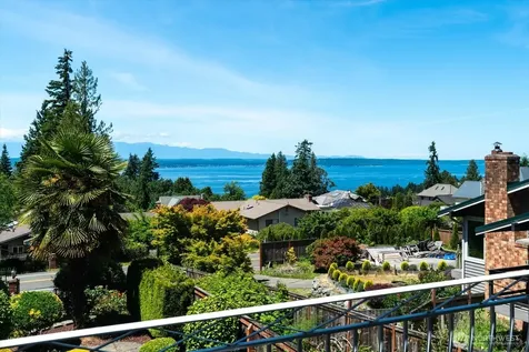 17524 10th Avenue NW Shoreline WA 98177