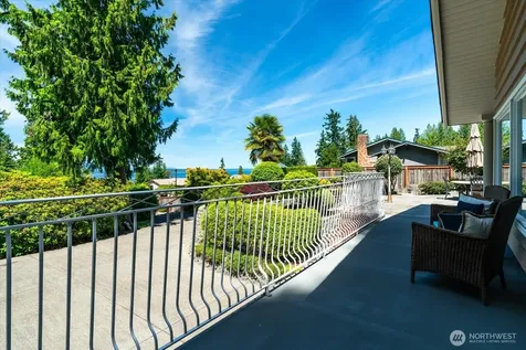 17524 10th Avenue NW Shoreline WA 98177