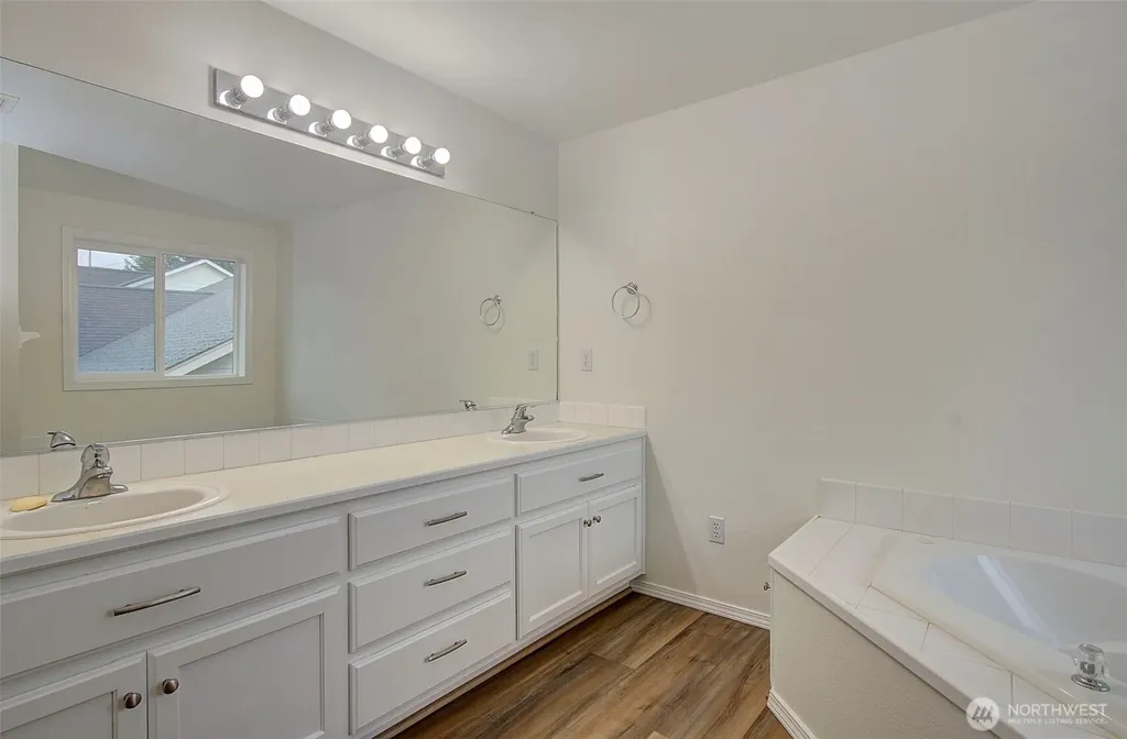 4410 NE 163rd Avenue Vancouver WA 98682