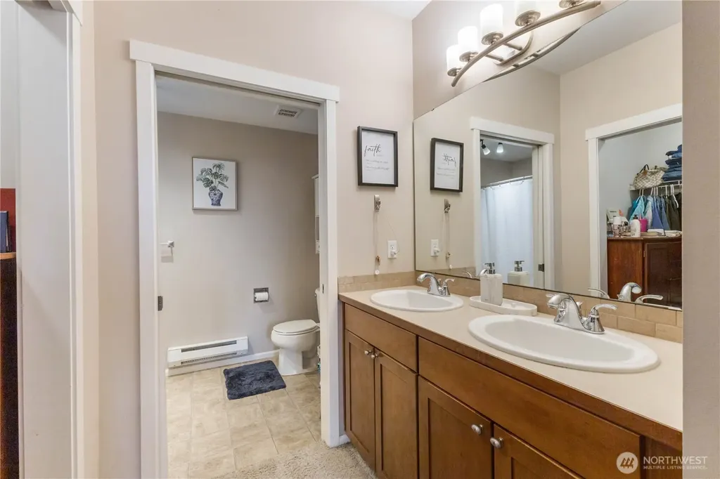 21430 40th Place S Seatac WA 98198