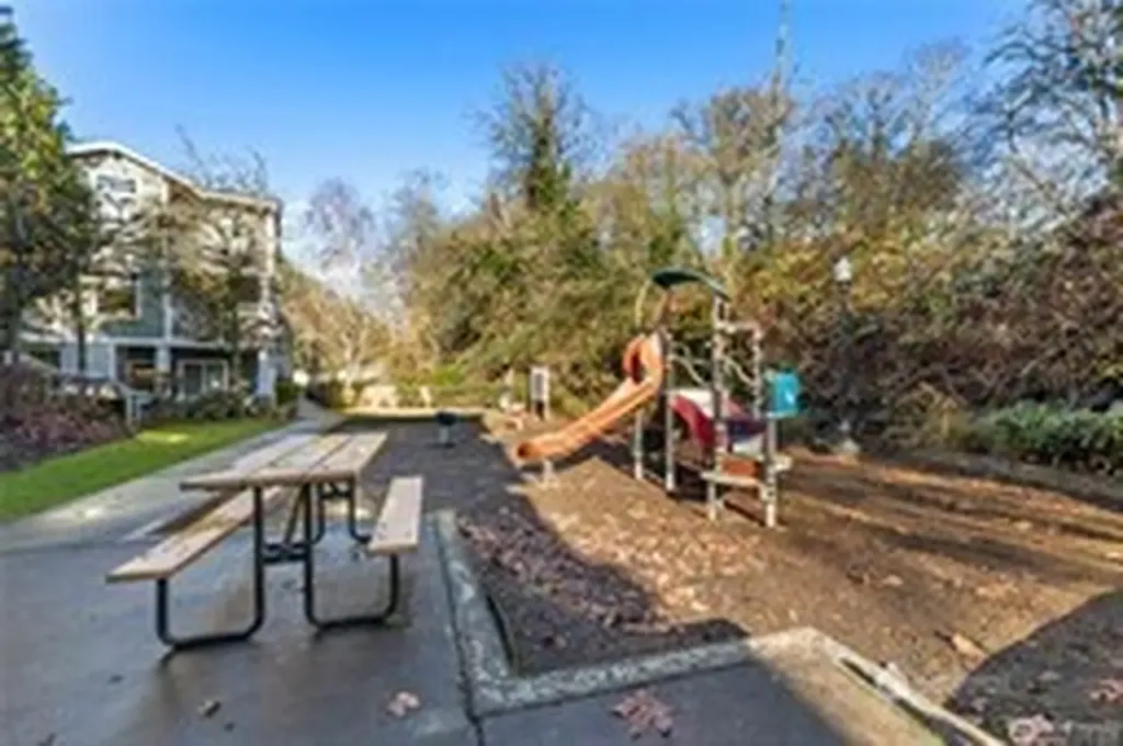 21430 40th Place S Seatac WA 98198