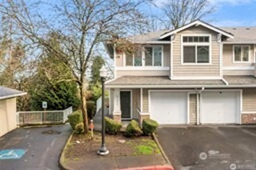 21430 40th Place S Seatac WA 98198