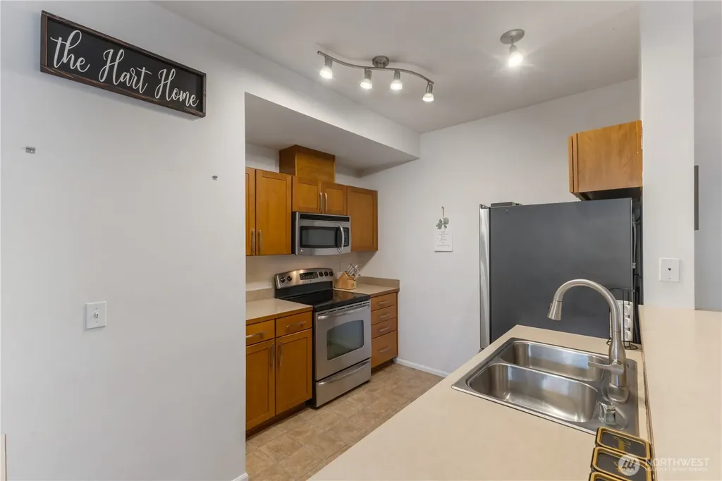 21430 40th Place S Seatac WA 98198