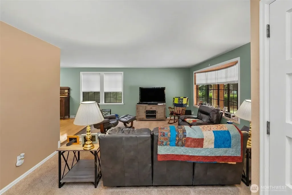 8220 71st Street Ct NW Gig Harbor WA 98335