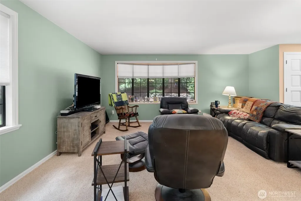 8220 71st Street Ct NW Gig Harbor WA 98335