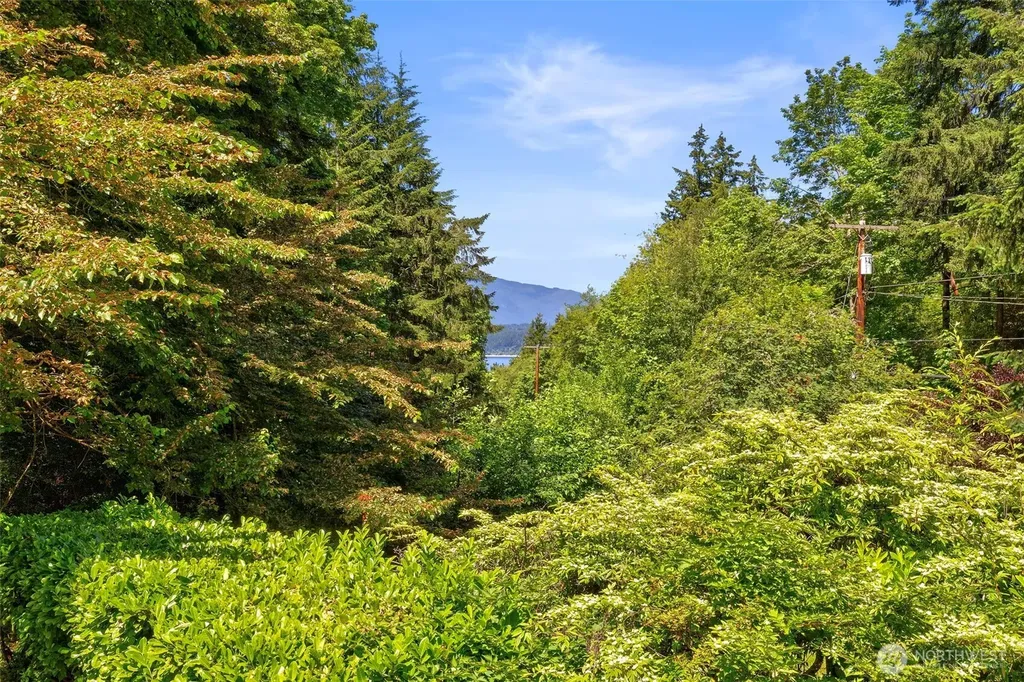 8621 NW Anderson Hill Road Silverdale WA 98383
