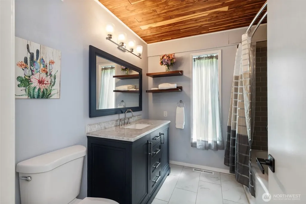 8621 NW Anderson Hill Road Silverdale WA 98383