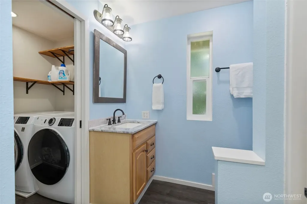 8621 NW Anderson Hill Road Silverdale WA 98383