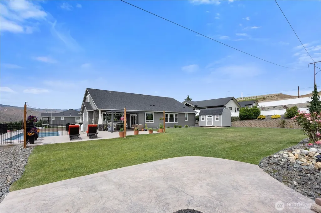 821 S Mary Avenue East Wenatchee WA 98802