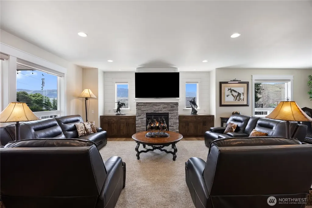 821 S Mary Avenue East Wenatchee WA 98802