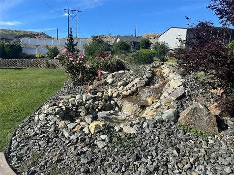 821 S Mary Avenue East Wenatchee WA 98802