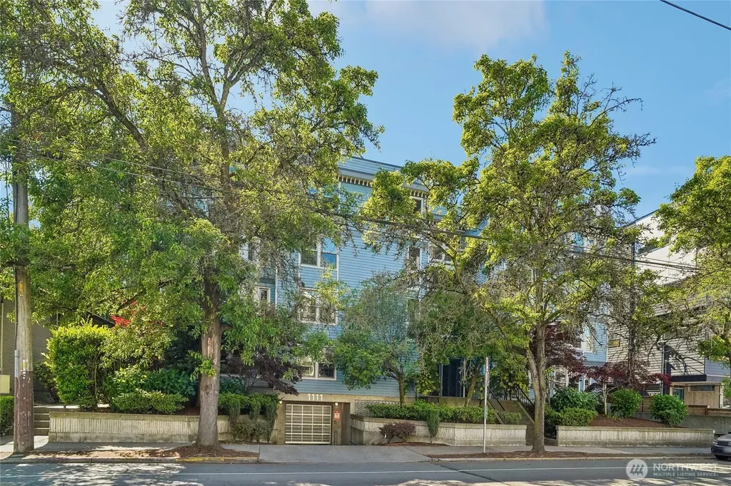 1111 10th Avenue E Seattle WA 98102