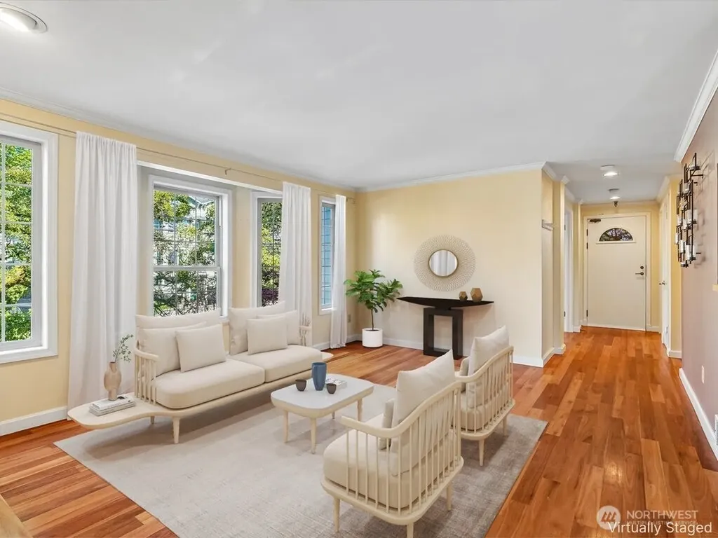 1111 10th Avenue E Seattle WA 98102