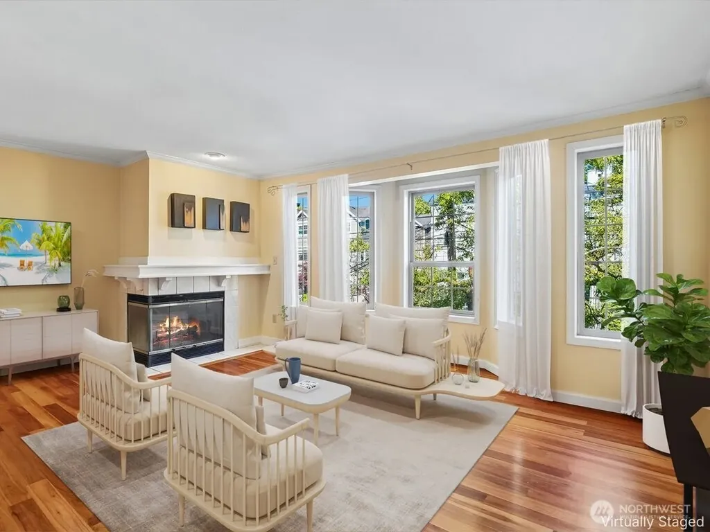 1111 10th Avenue E Seattle WA 98102